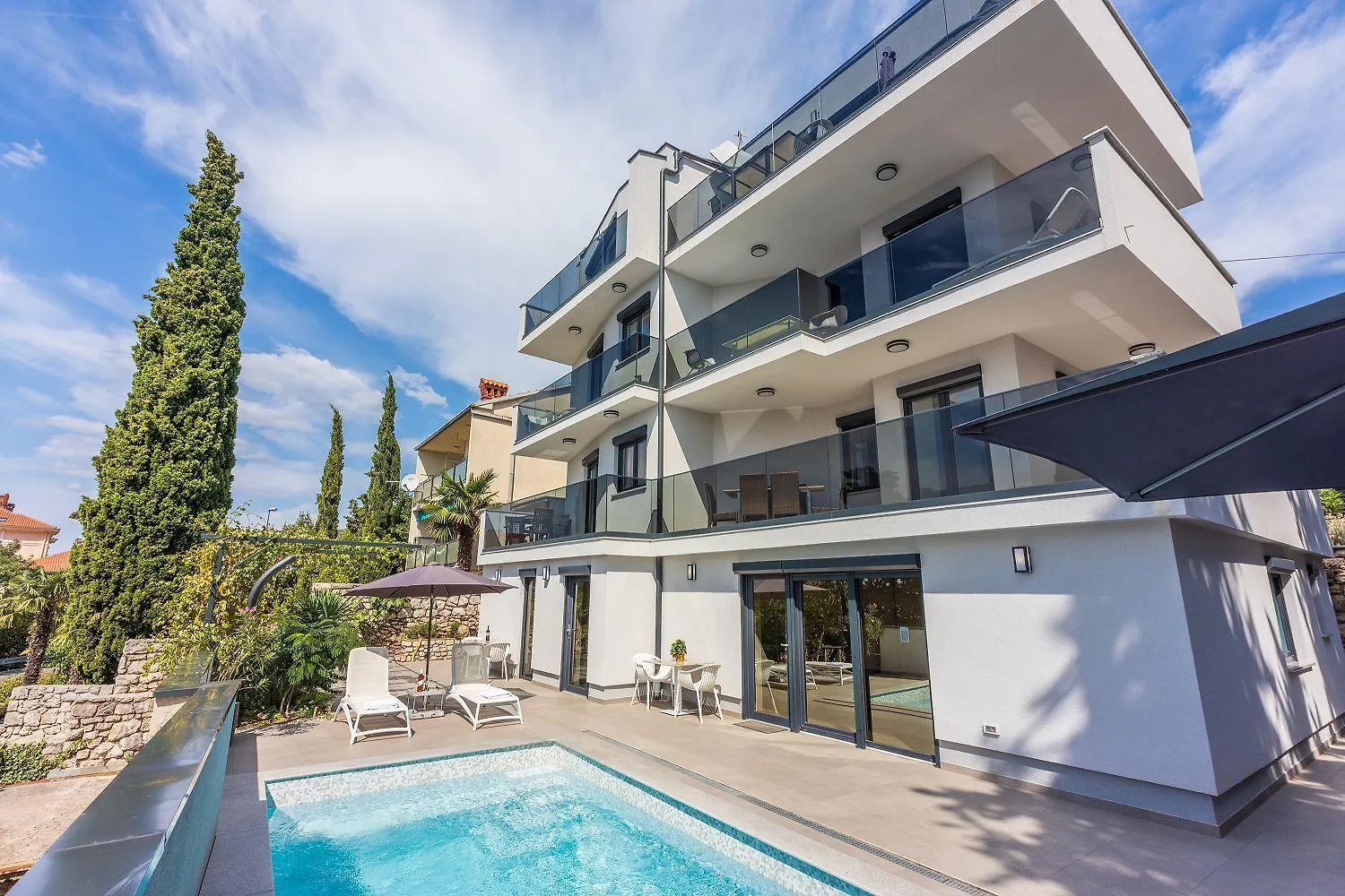 Apartment 500 Meter Zum Sandstrand Mit Pool Crikvenica Croatia
